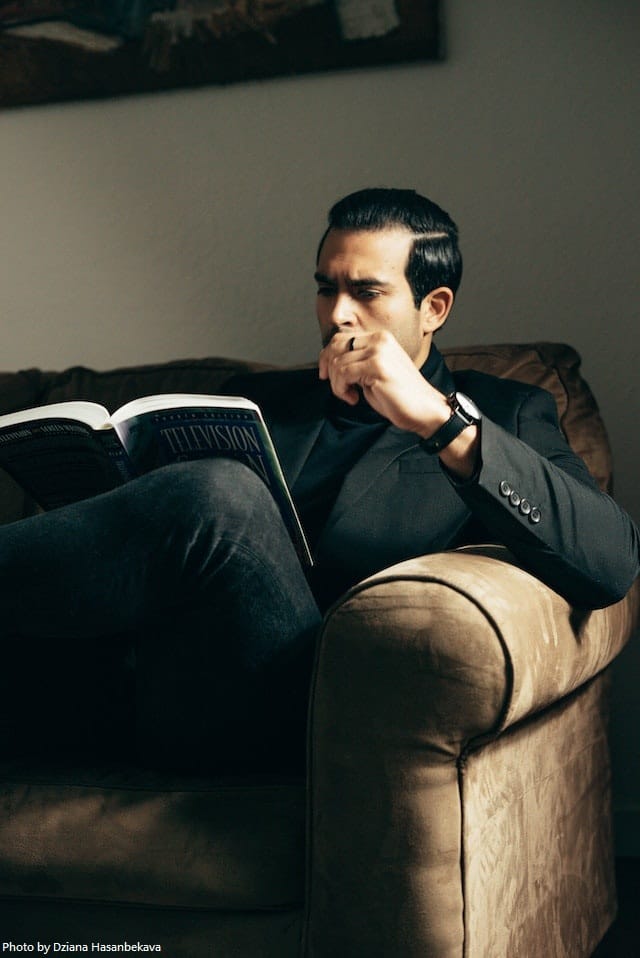 6 Body Language Hacks to Instantly Elevate Your Classy Factor